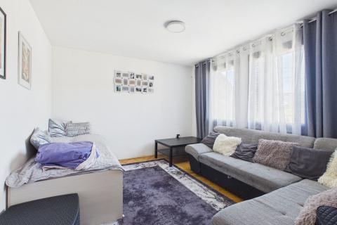 Casa Preseka Oborovska, Rugvica, 77m2