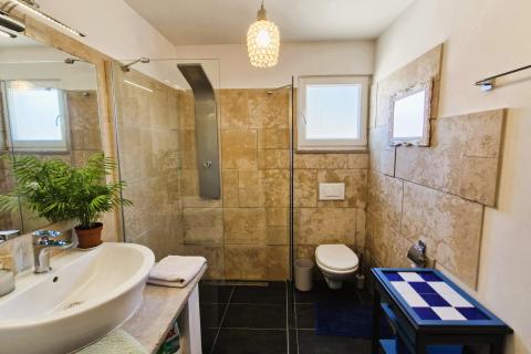 Istria, Svetvinčenat - Casa con piscina e giardino mediterraneo