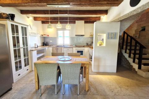 Istria, Svetvinčenat - Casa con piscina e giardino mediterraneo