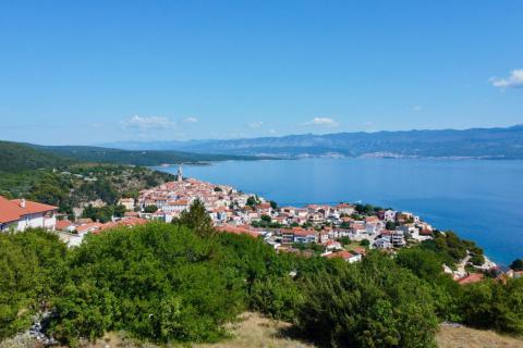 Terreno edificabile Vrbnik, 1.193m2