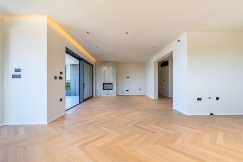 Condo/Apartment Kostrena, 200m2