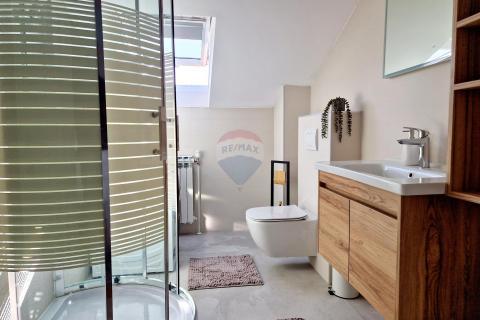 Condo/Apartment Maksimir, 130m2