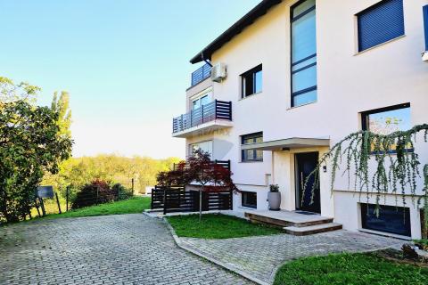 Condo/Apartment Maksimir, 130m2