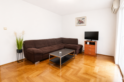 Malinska &ndash; Two-Bedroom Apartment with Sea View