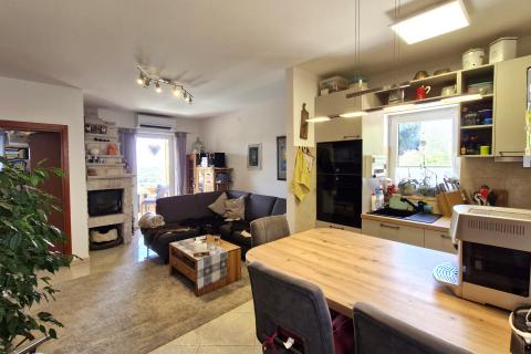 Istria, Duga Uvala - Apartment with Sea View, 500 m from the Beach, 52 m2