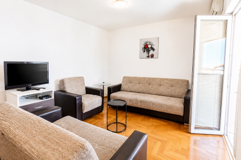 Malinska &ndash; Two-Bedroom Apartment with Sea View