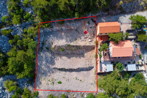 Sveti Juraj - građevinsko zemlji&scaron;te sa projektom