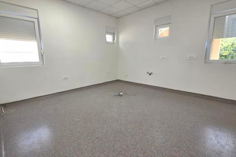 Офисное помещение Vi&scaron;kovo, 130m2