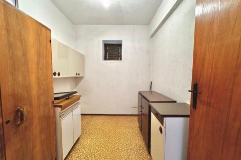 Senj &ndash; House with 3 Apartments, 150 m from the Sea