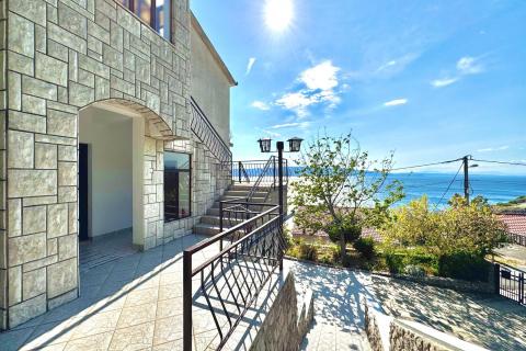 Senj &ndash; House with 3 Apartments, 150 m from the Sea