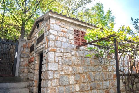 Senj &ndash; House with 3 Apartments, 150 m from the Sea