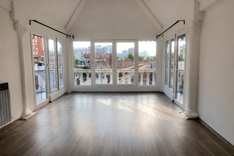 Haus Feren&scaron;čica, Pe&scaron;čenica - Žitnjak, 300m2