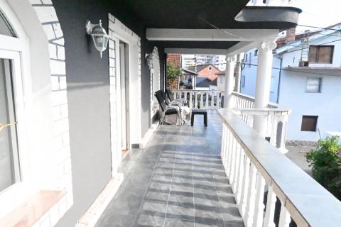 Haus Feren&scaron;čica, Pe&scaron;čenica - Žitnjak, 300m2