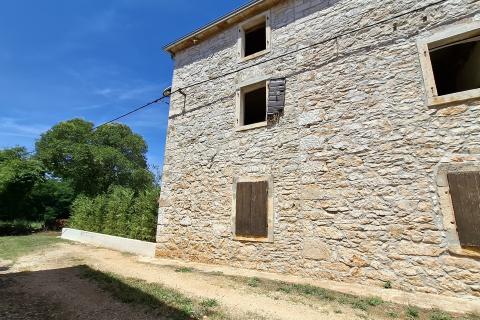 ISTRIA, LOVREČICA &ndash; Two Authentic Stone Houses in a Natural Setting