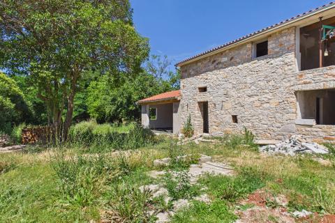 ISTRIA, LOVREČICA &ndash; Two Authentic Stone Houses in a Natural Setting