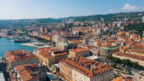 Самое большое предложение недвижимости в Хорватии  Наше предложение 
