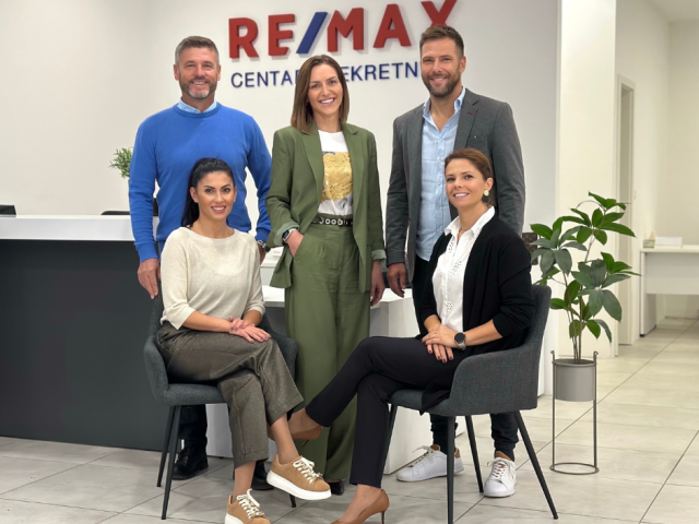 Kako profesionalne agencije pomažu prodavateljima u postavljanju realnih cijena nekretnina?